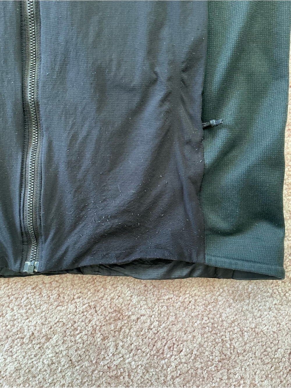 Arc'teryx Men’s Atom Black Softshell Vest size medium - Picture 6 of 9